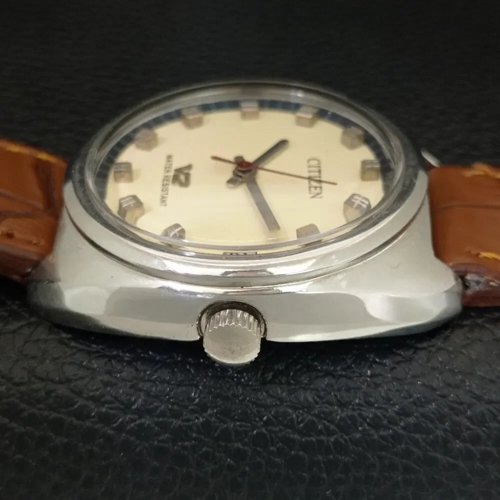 Vintage 1980 Citizen Manual Wound Mens Silver Watch W/Date & Cream accents